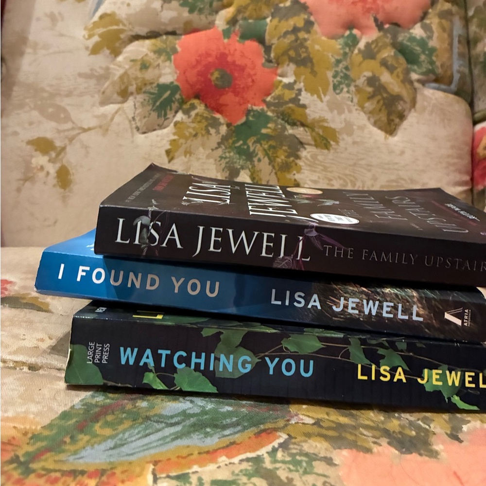 Lisa Jewell Mystery Novel Set - page turners!